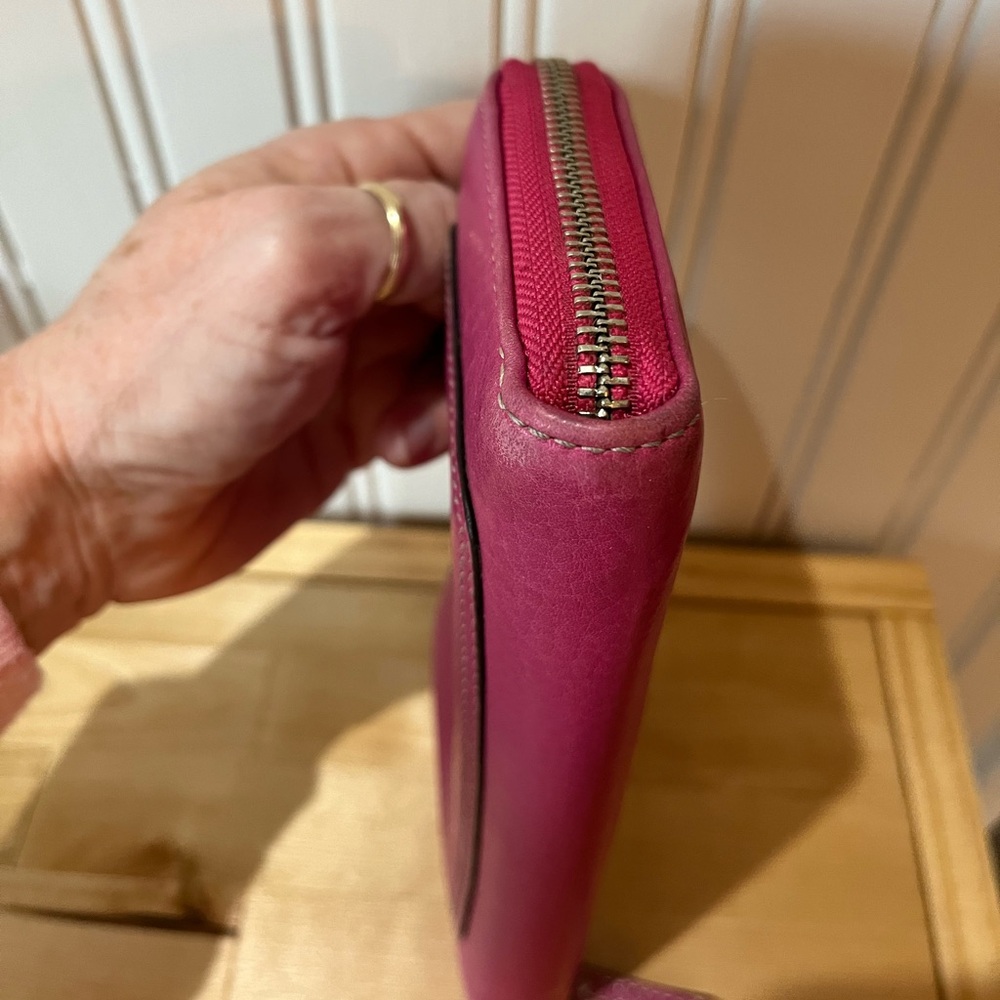 Coach Zip around Long Wallet - Vtg - Picture 5 of 9